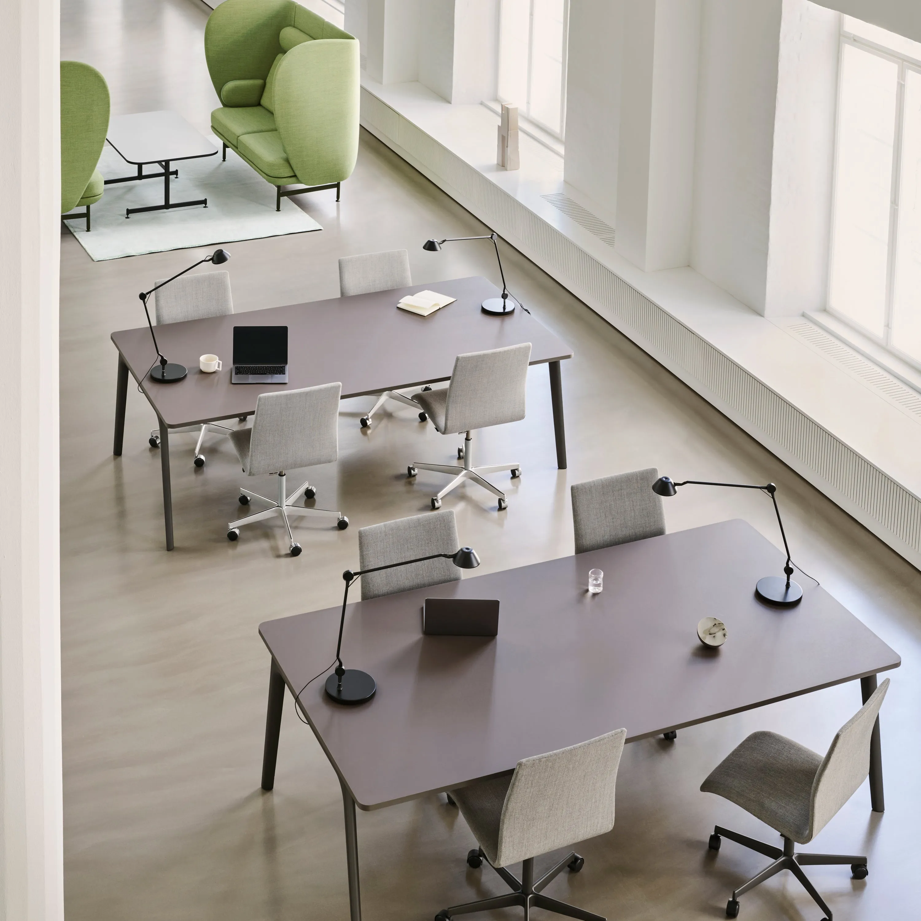 Fritz Hansen AQ01™ Table Lamp